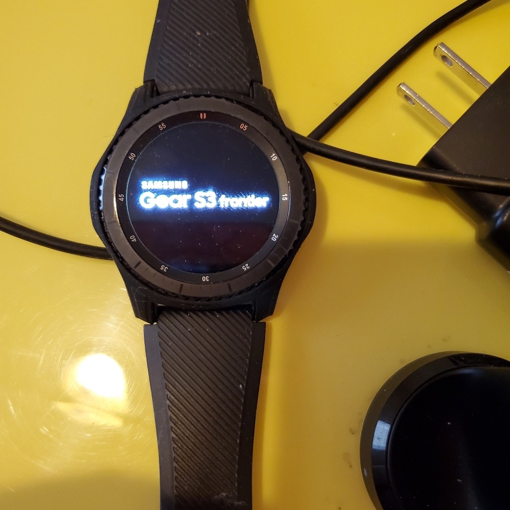 Samsung gear 3 frontier smart watch
